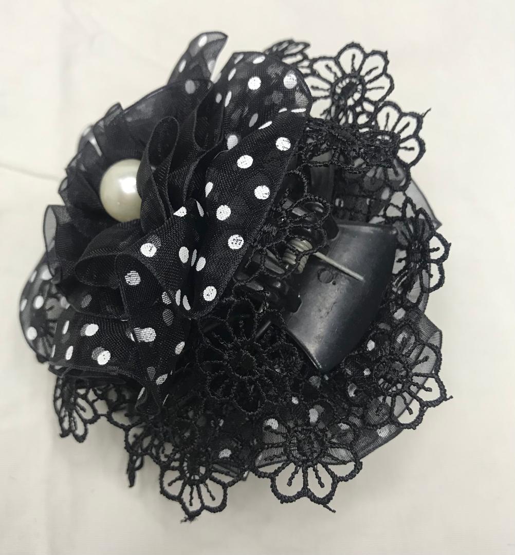 کلیپس مو حریر خال دار مشکی با پارچه شفاف و خال های سفید