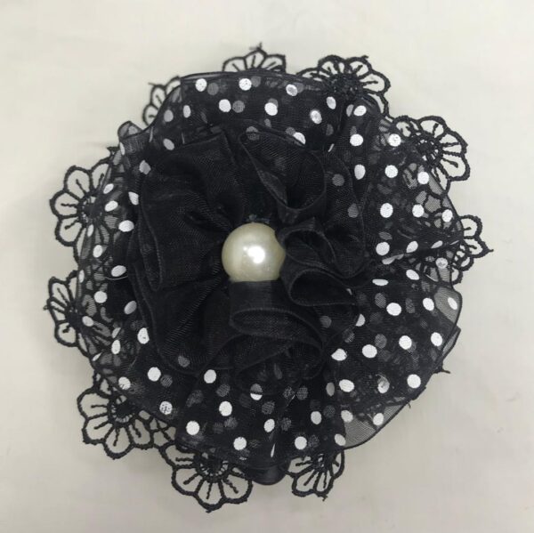 کلیپس مو حریر خال دار مشکی با طراحی نرم و سبک برای استفاده روزمره