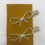 گلسر پاپیون انبری طلایی با دیزاین مروارید و نگین – ۷ سانتی‌متری