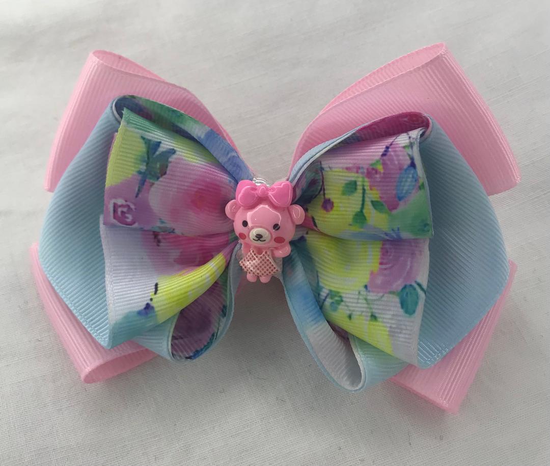 گلسر پاپیونی کودکانه با عروسک خرسی – ۱۲.۵ سانتیمتری گلسر انبری با روبان گروگن ساده و طرحدار و عروسک خرسی – ۱۲.۵ سانتیمتری