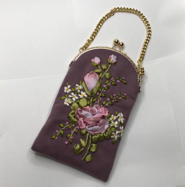 کیف موبایل مخمل ساده بنفش روشن با روبان‌های مجستیک